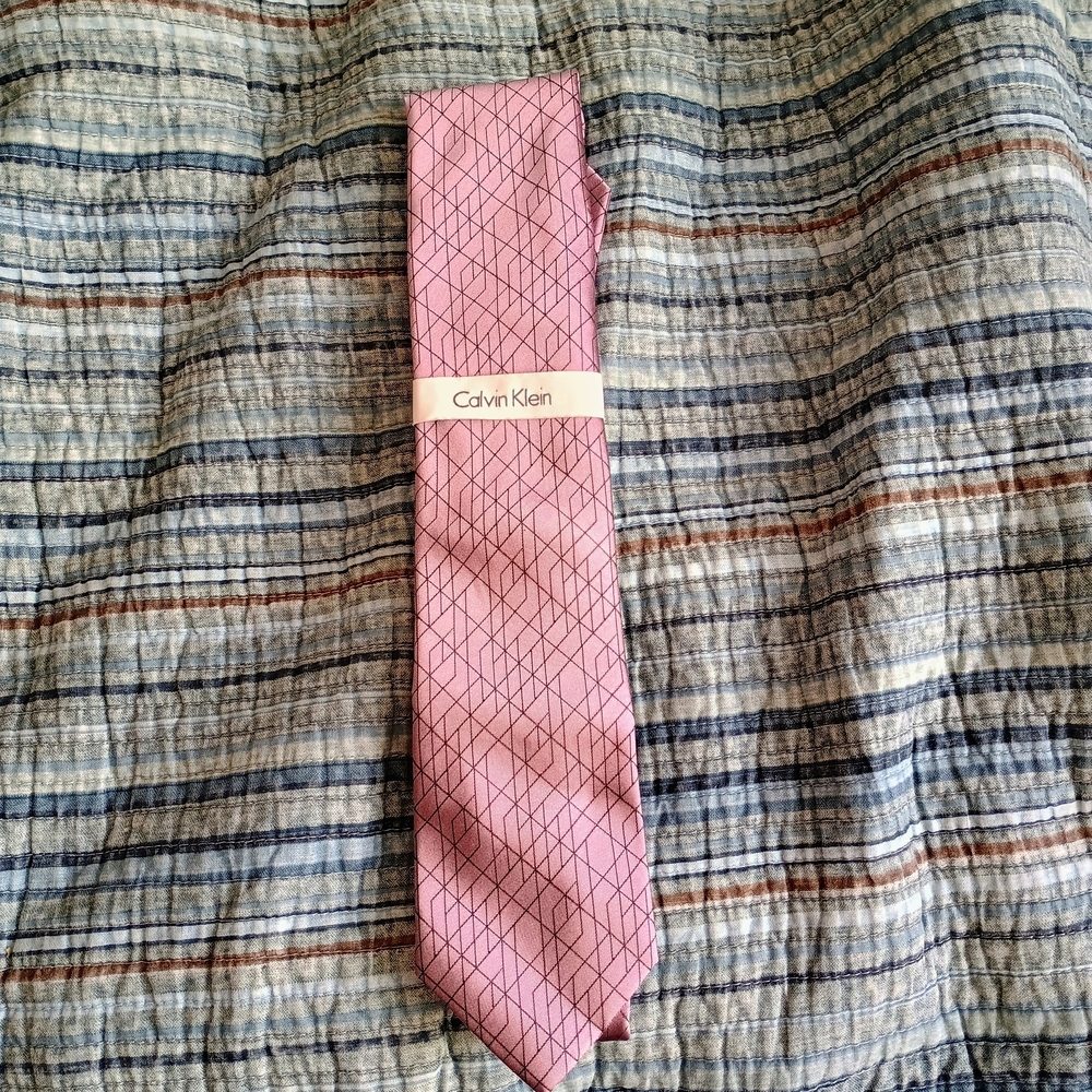 Calvin Klein Pink Patterned Men's Tie